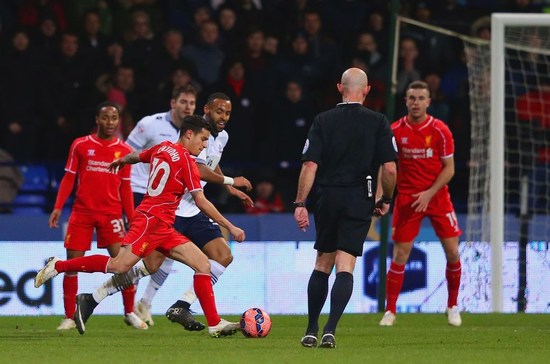 [德甲]斯基恩萨倒三角回做 多施中路推射入网